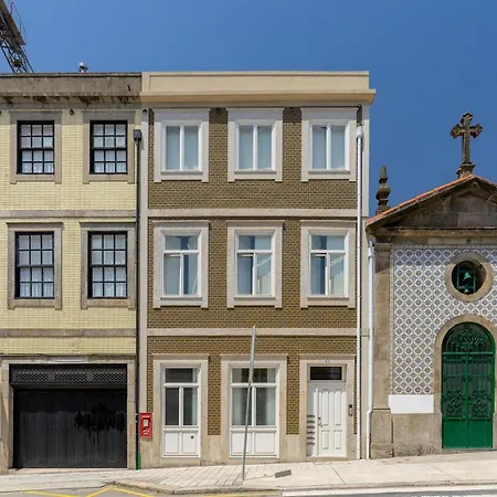 With Beautiful Garden In The Heart Of The * Porto