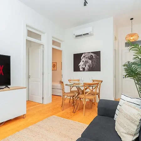 Apartmán With Beautiful Garden In The Heart Of The *