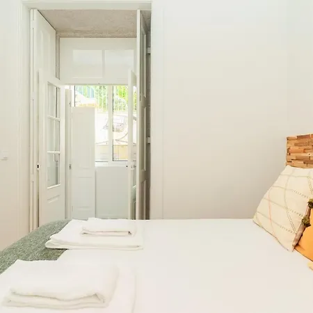 Apartmán With Beautiful Garden In The Heart Of The