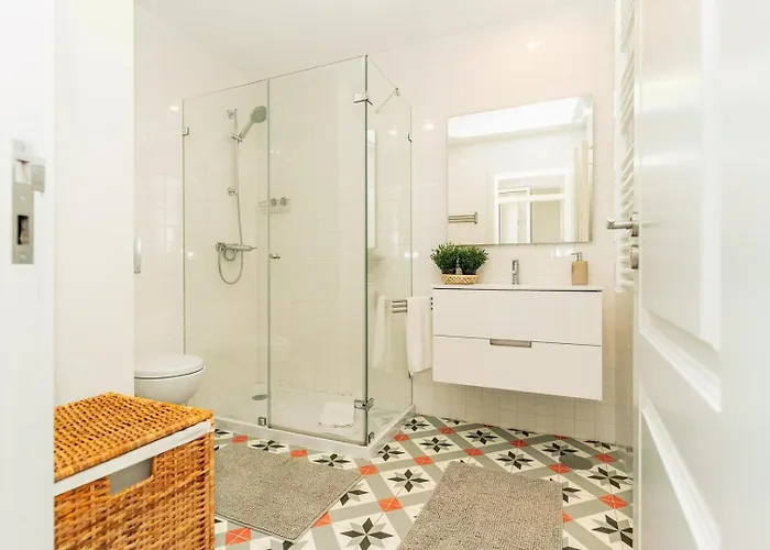 Lägenhet With Beautiful Garden In The Heart Of The